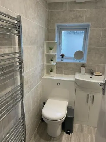2 Bedroom Serviced Apartment Λονδίνο