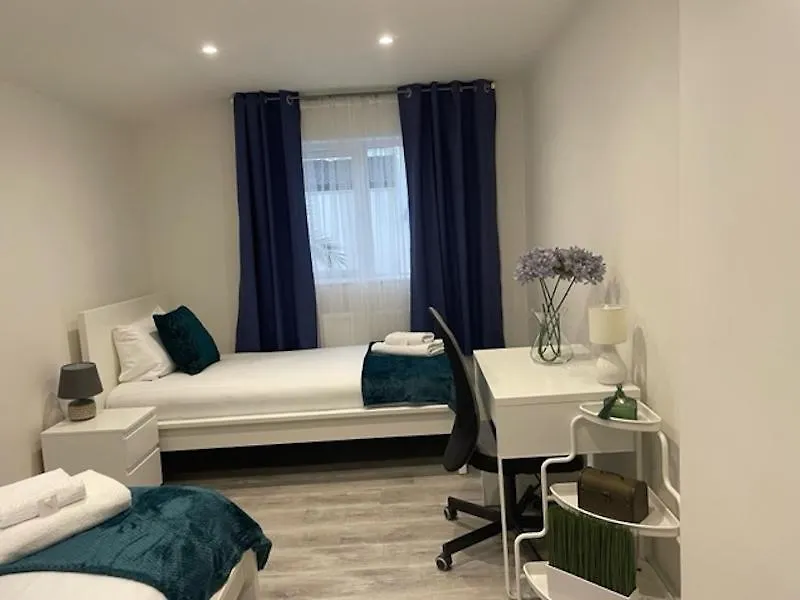 2 Bedroom Serviced Apartment Λονδίνο